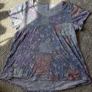 Lularoe Classic Tee